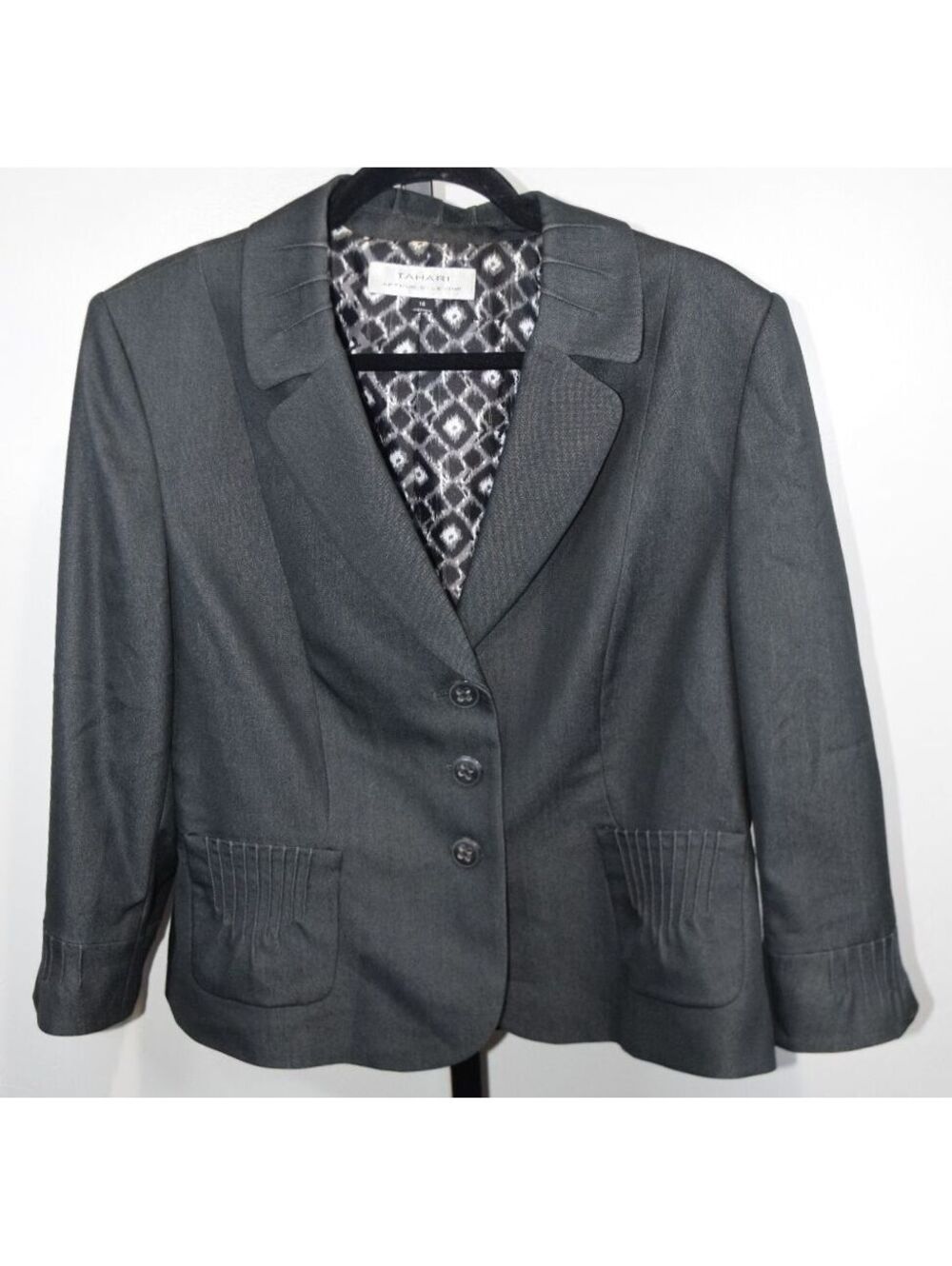 Tahari Arthur S. Levine Women's Size 16 Charcoal Grey Tailored Career Blazer